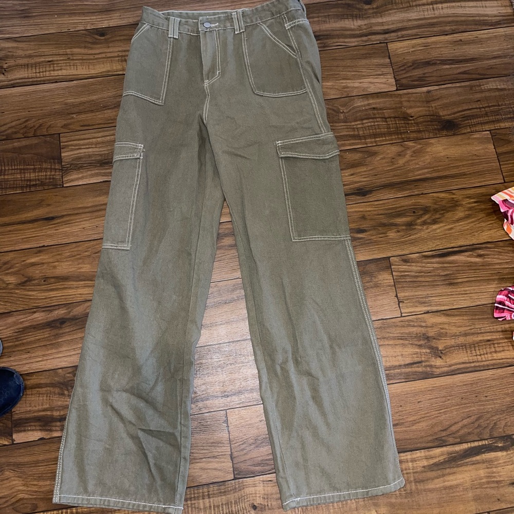 Army green cargo pants
